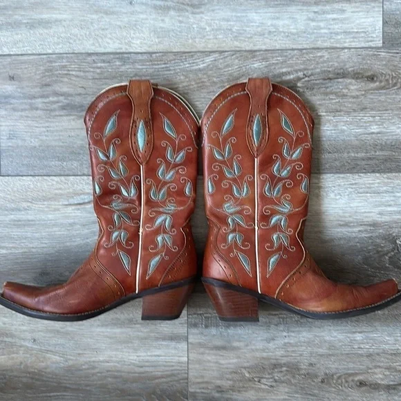 Ariat boots brown leather teal trim size 7.5 Style #10006309 Sonora